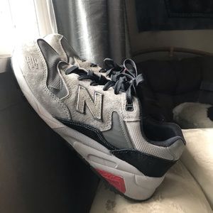 NB MRT580GK Elite Edition “Detective Pack” 9.5